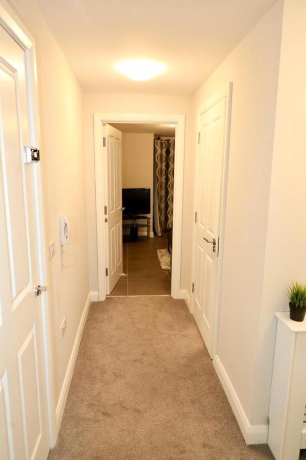 Lovely 2- Bedroom Apartment In 벨파스트 외부 사진
