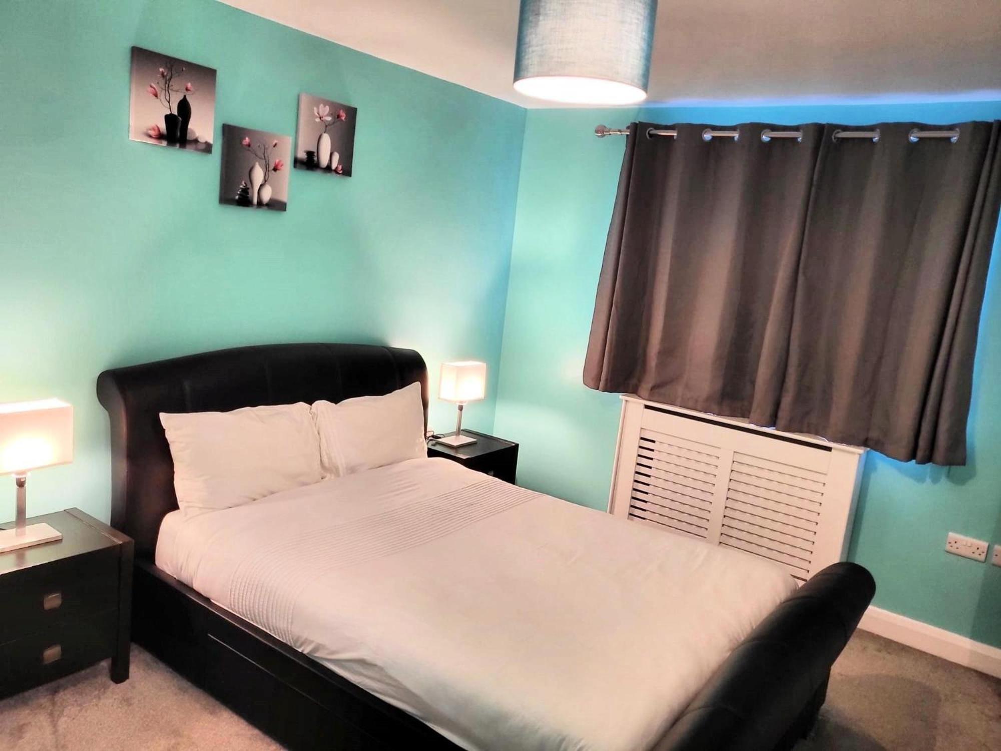 Lovely 2- Bedroom Apartment In 벨파스트 외부 사진